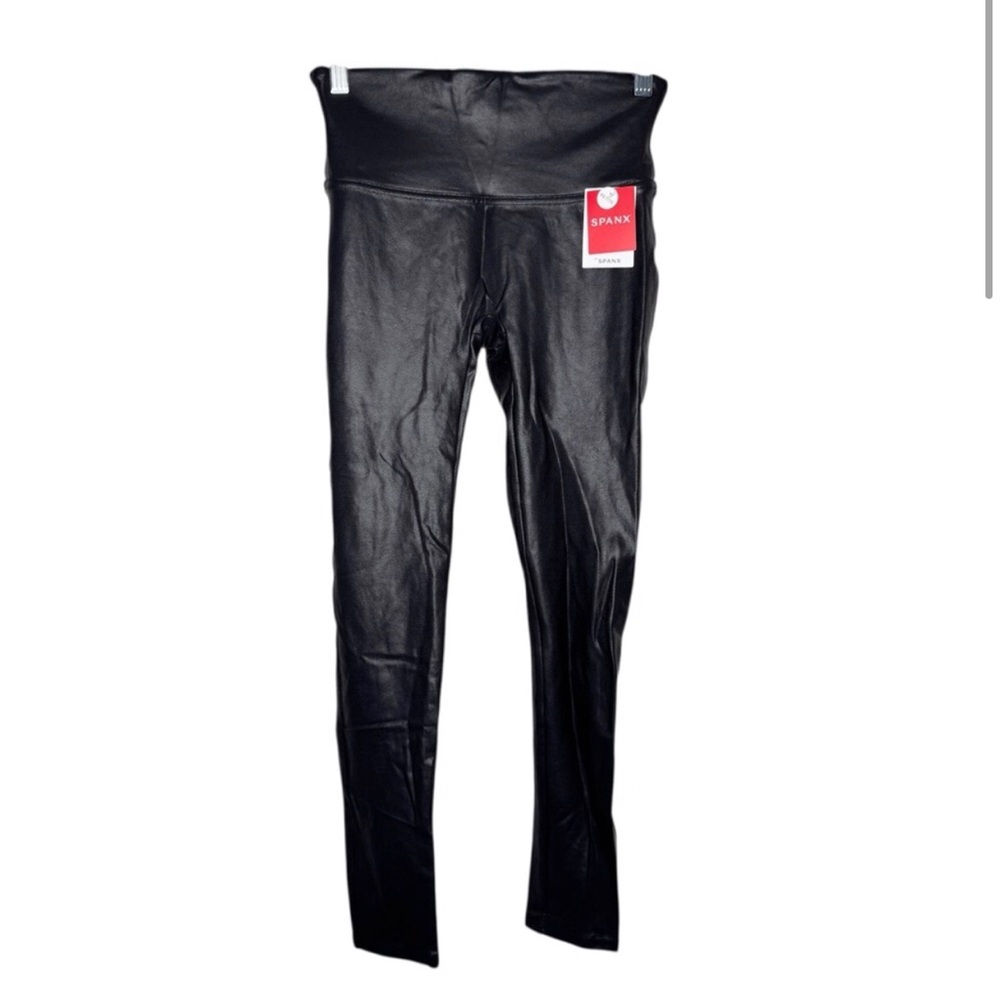 SPANX black faux leather leggings! NWT! Size Medium Petite 🖤🖤🖤